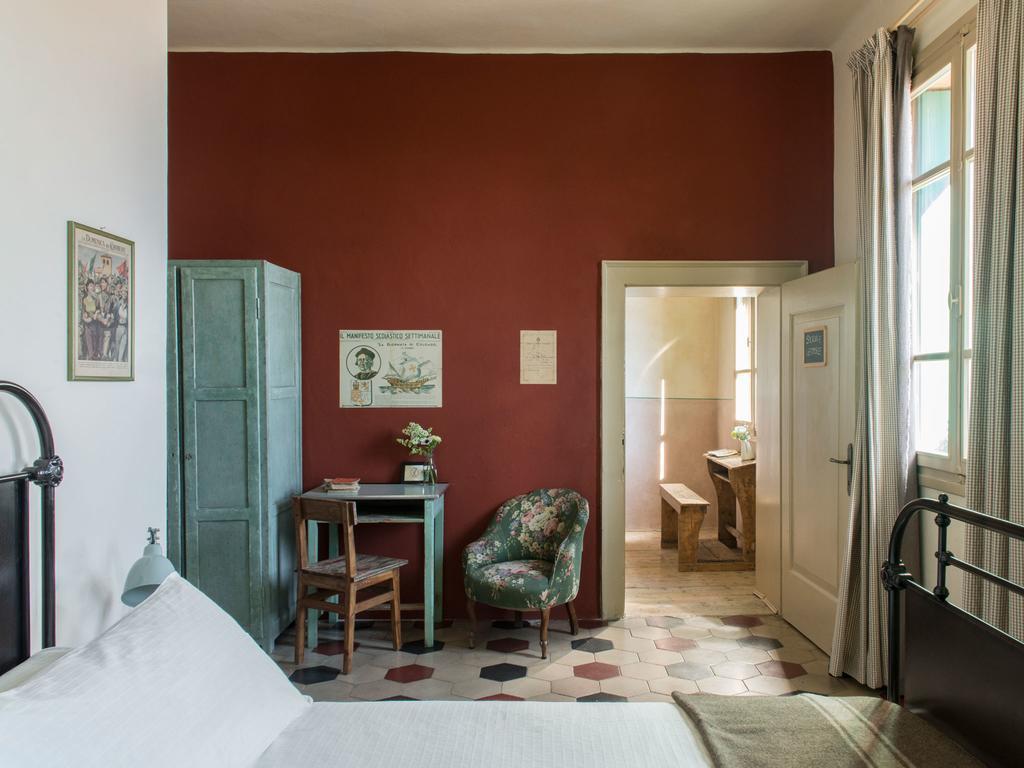 La Scuola Guesthouse Lusiana Bagian luar foto